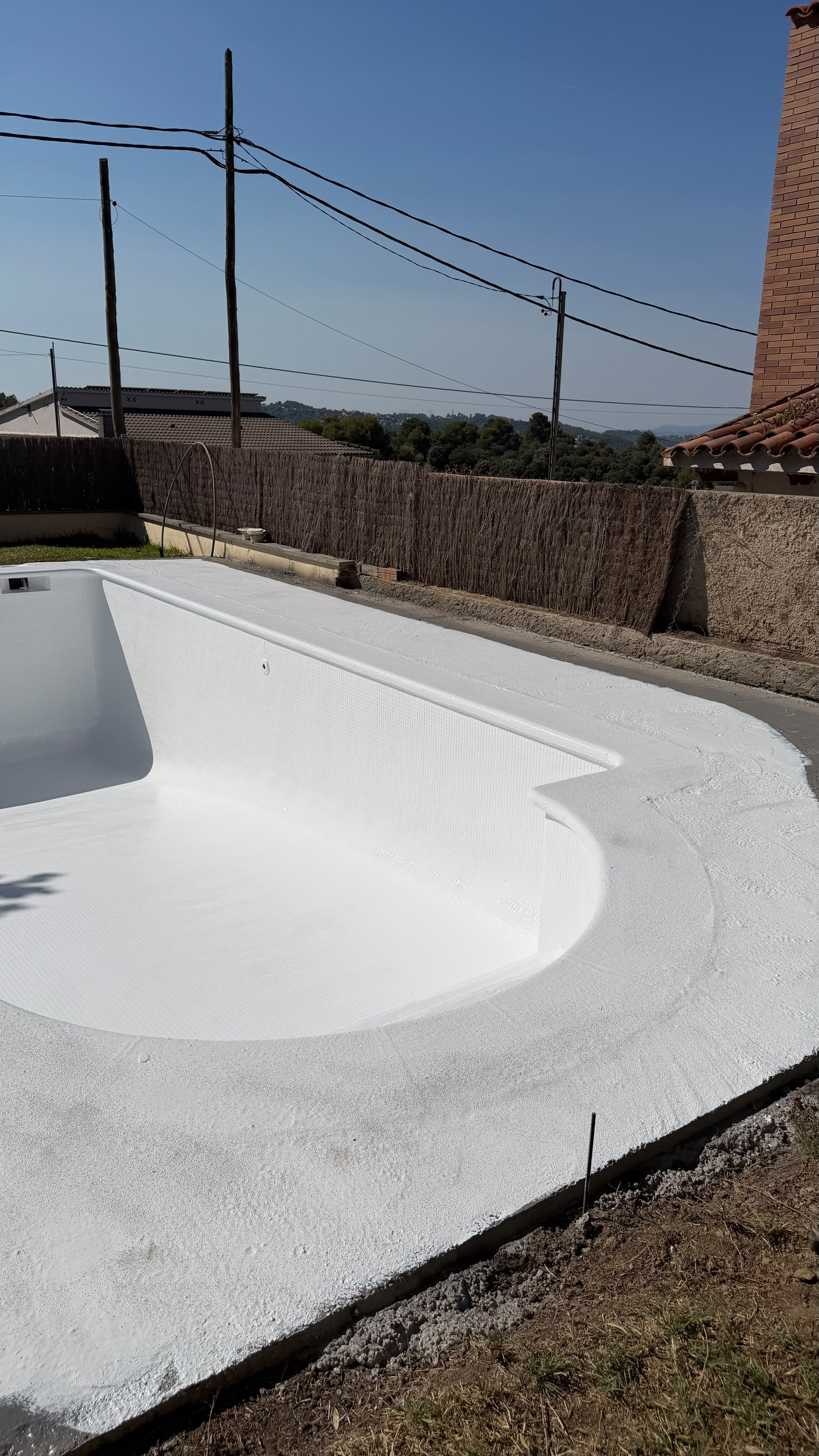 Después: Rehabilitación e impermeabilización de piscina — Barcelona