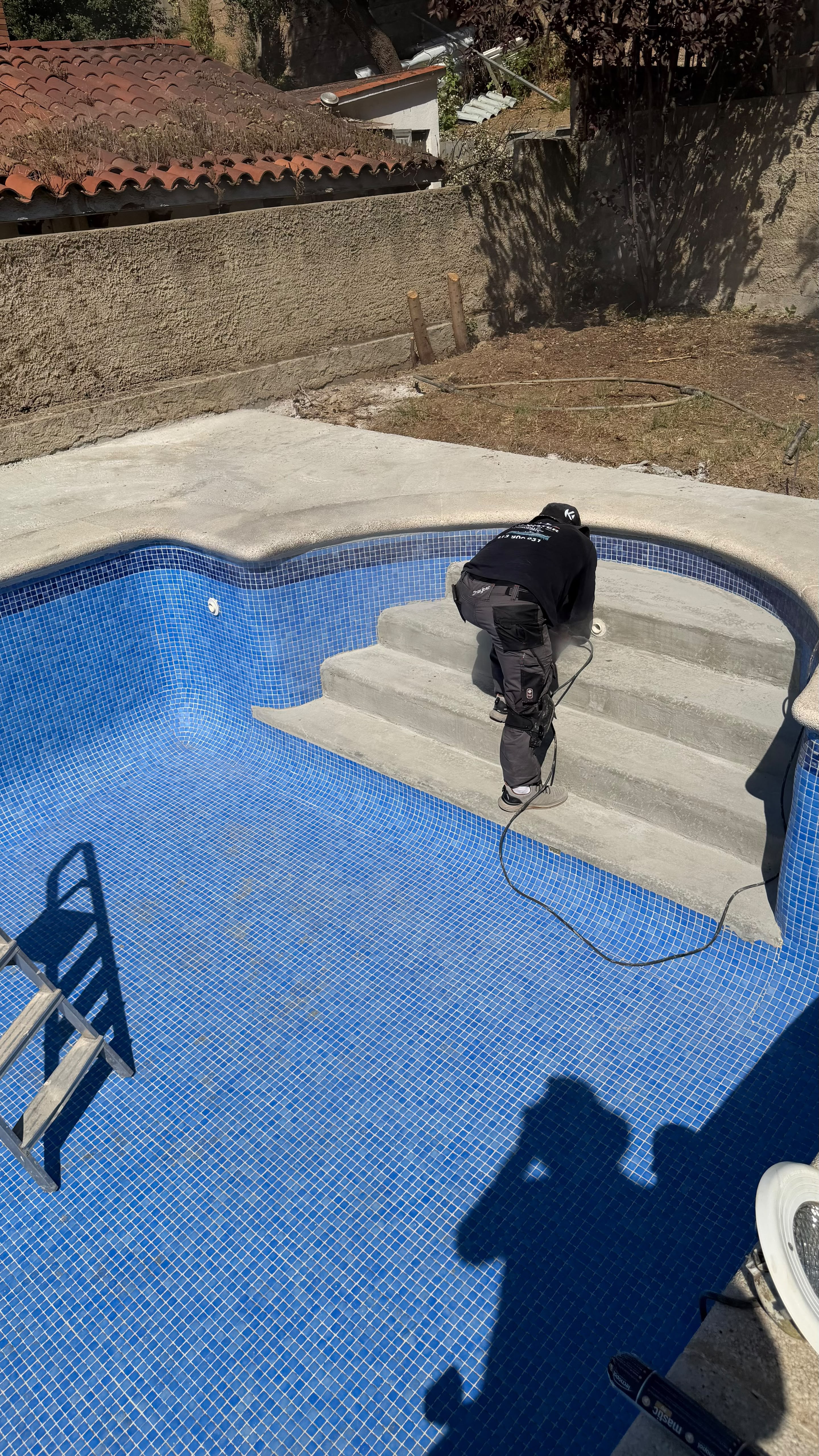 Proceso de trabajo: Rehabilitación e impermeabilización de piscina — Barcelona